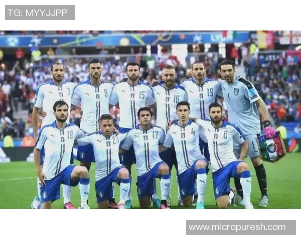 欧洲杯足球赛球星全解析 聚焦顶级球员风采与赛事表现